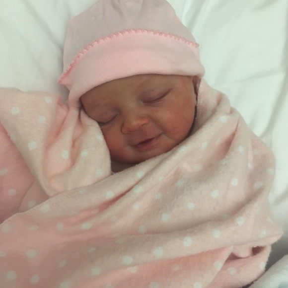 Meet your Posher, Casey - Picture 3 of 8